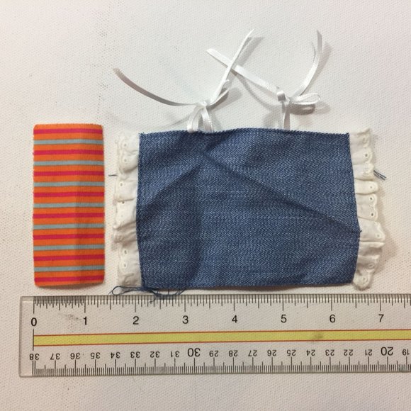 Assorted Mini Dollhouse Furniture Tree Stump Fork Blanket Rock Band Instruments - Picture 15 of 15